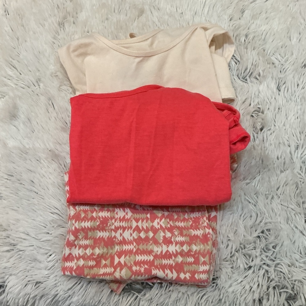SOLD Maurices Women's XL Tank Top Bundle of 3 Cotton Stretch Tanks - Picture 3 of 8